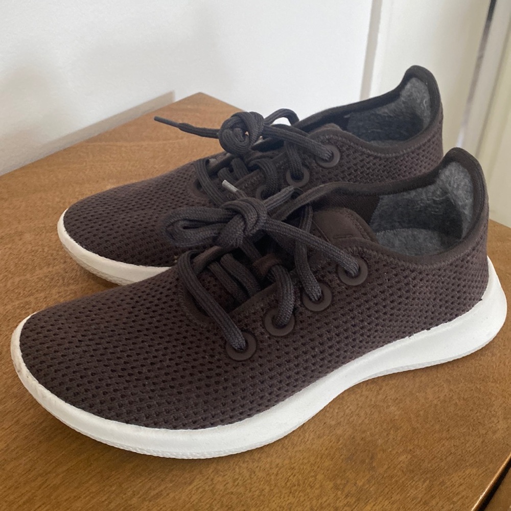 Allbirds - dark brown used only once